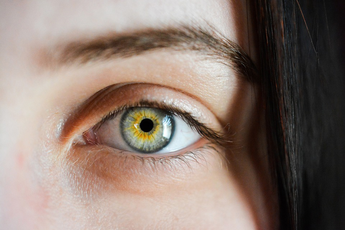 От чего лопаются капилляры в глазах? | Дельфанто®