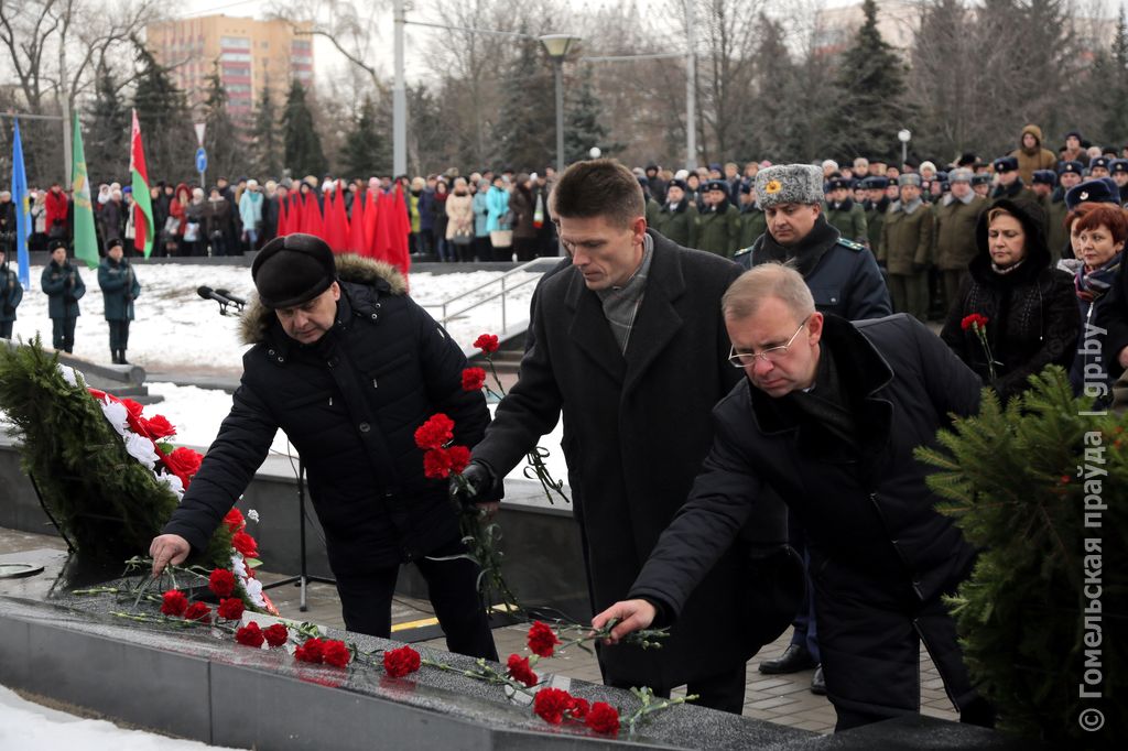 Положили герой. Васильев освободил Гомель.