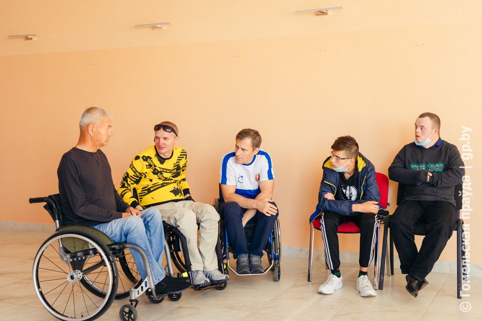 Инвалиды разных групп. Центр инклюзивной культуры интервью Тяпугиной фото Гомель.