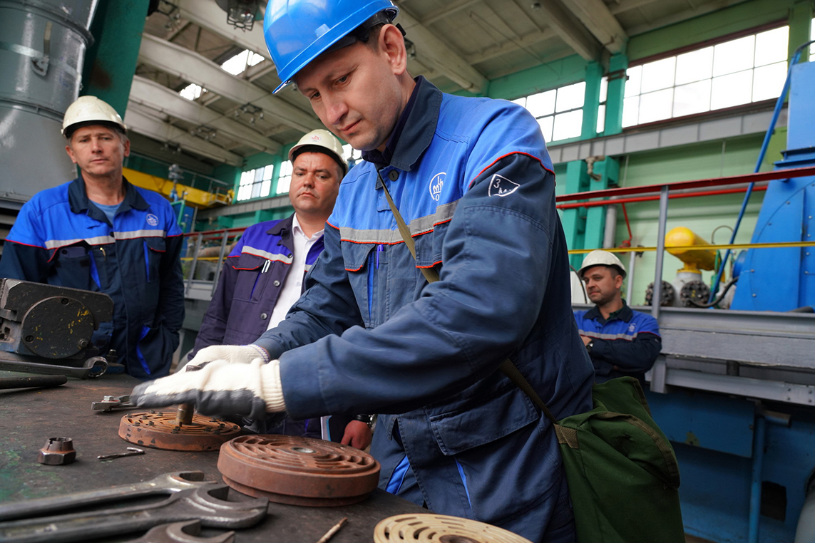 Виртуозы своего дела.В подразделениях ОАО «Мозырский НПЗ» проходит конкурс  «Лучший по профессии»