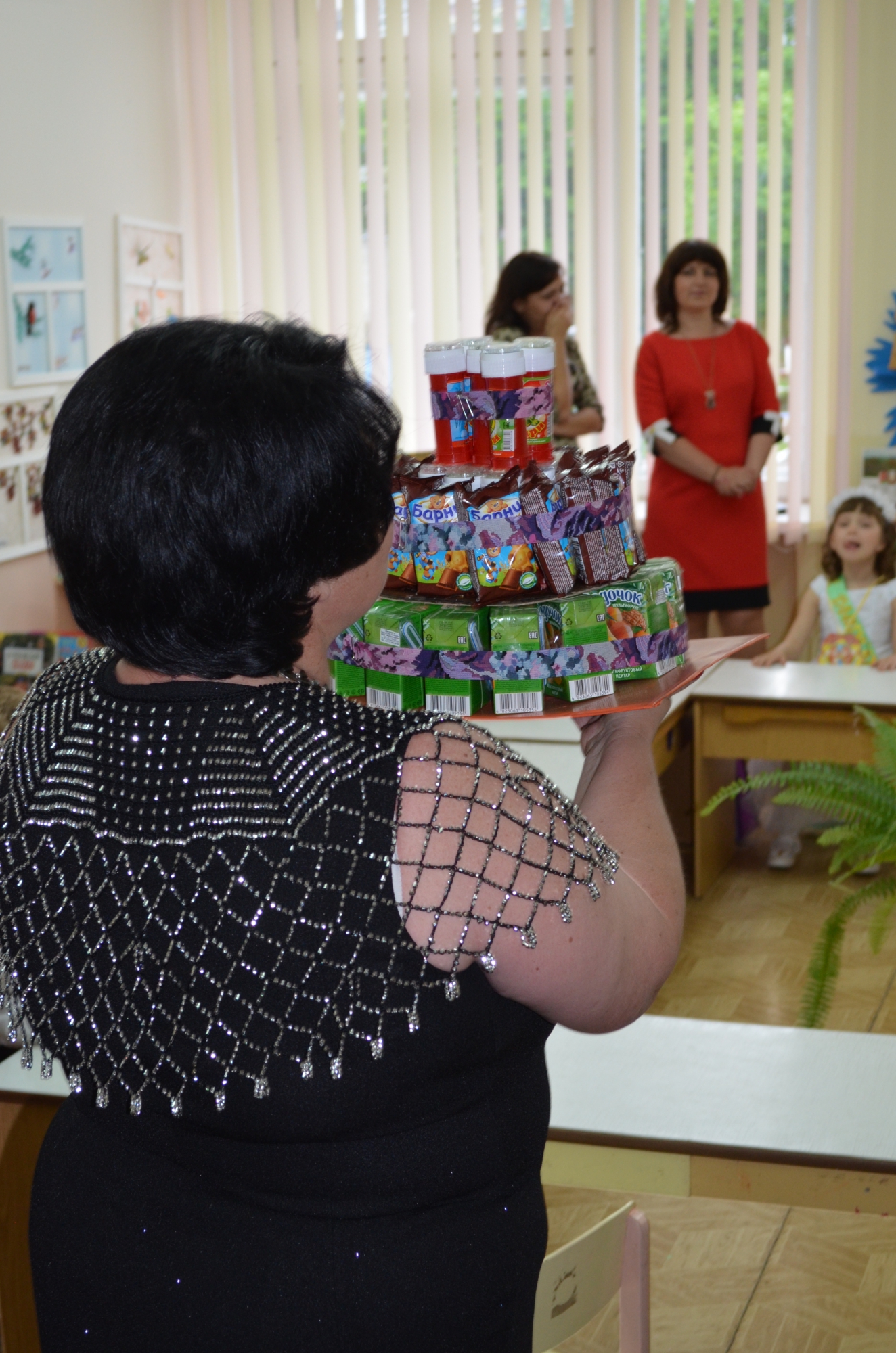 Торт из барни и сока в детский сад: мастер-класс - Smak.ua