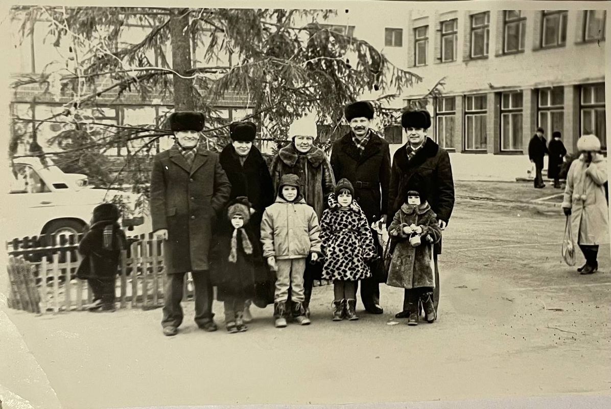 Власти помогали с переездом, давали и контейнеры для вещей, и машину:  история чернобыльских переселенцев